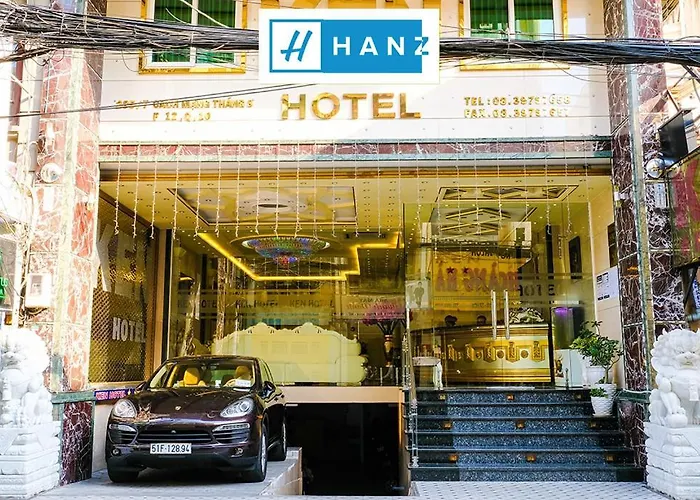 S79 Happy Hotel 2